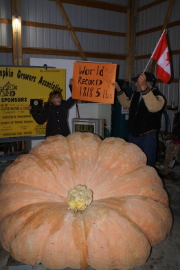 Jim & Kelsey Bryson with their world-record setting 1,818.5 pound pumpkin!
