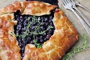 blueberry galette crostada