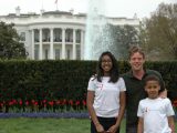 Toby Adams with NYBG Students in front of the White House