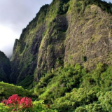 A mountain range in Hawaii