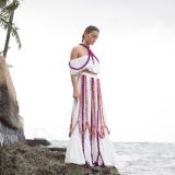 Bodylei - Photo of a women standing by the water