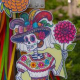 La Catrina holding flower mco dsc01553 web