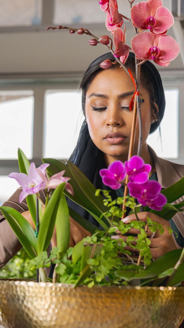 You want to dive deeper into your passion for plants—but your schedule’s too busy. Plant Studio solves that problem in a snap. 🪴💫

Our flexible new online learning program is full of bite-sized courses in gardening, botany, floral design, and beyond—that you can take part in at your own pace. And it’s got some of the most seasoned plant pros in their fields sharing their expertise with one-on-one feedback that’ll help you shape your future.
 
Want to get started following that passion? Visit the link in our bio to join our diverse community of fellow plant lovers.
 
#NYBGPlantStudio