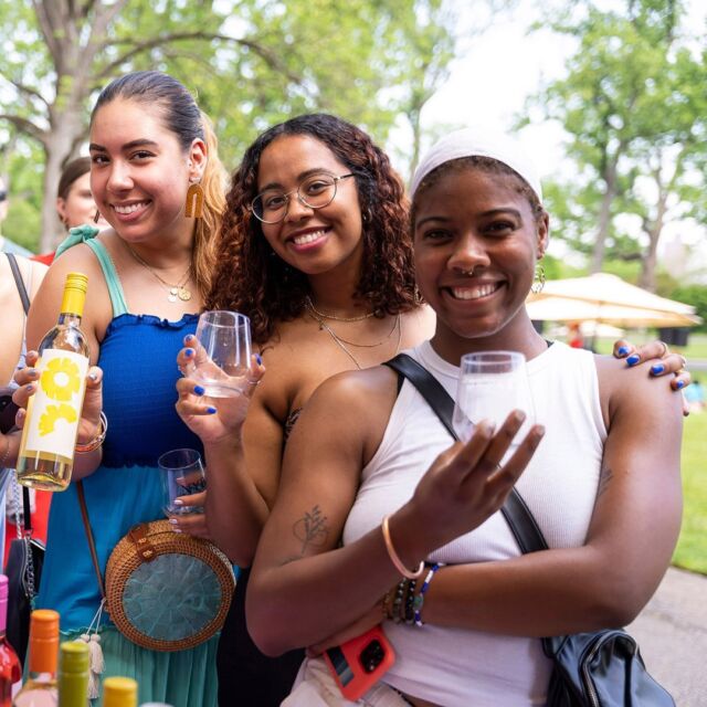 *Clink, clink* The best toast of the year is this Saturday, May 4, at Spring Uncorked. 🍾🍷

There’s still time to get tickets to this afternoon of local wines among NYC’s most beautiful spring landscape—but not much. Hit the link in our bio to see this year’s visiting wineries, then grab tickets (and your complimentary glass) for free samples, live music, lawn games on Daffodil Hill, and the perfect pairings for purchase from some of our area’s most delicious food vendors.

#SpringUncorked