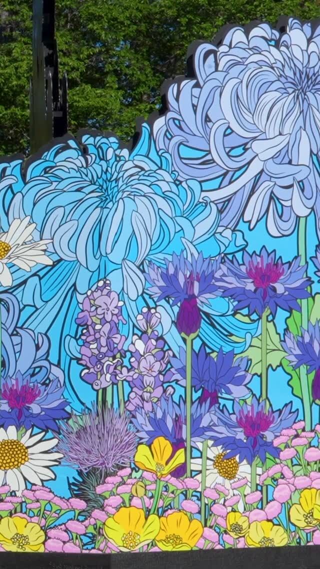 “One of the best things about working on this project was learning to understand Van Gogh’s mark making.”

Taking inspiration from Van Gogh’s sculptural representation of flowers, Lee Baker and Catherine Borowski of @graphic_rewilding created two contemporary works for Van Gogh’s Flowers that bring big, bold color to our latest exhibition. Hear how the pair of artists embraced Vincent’s love of light and color to create their maximalist installations that POP the second they come into view.

Van Gogh’s Flowers continues through October 26—don’t miss it!

#VanGoghsFlowers #VanGogh